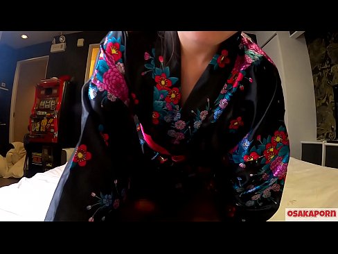 ❤️ Keçika ciwan a cosplay ji seksê hez dike ku bi orgazmê bi şûjinek di hespêk û blowjob de. Keçika Asyayî ya bi pisîka porî û bi cil û bergên kevneşopî yên Japonî di vîdyoya amator de ku masturbasyona bi pêlîstokên qijikê nîşan dide. Sakura 3 OSAKAPORN. ❤️ Porno fb li ku.hentaibar.ru ❤